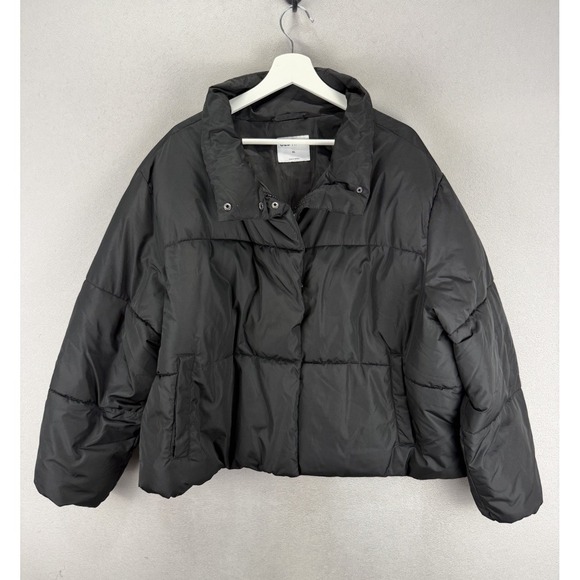 Old Navy Women's Sz XL Black Quilted Puffer Crop Full Zip W/Snap Buttons Jacket - Picture 2 of 8